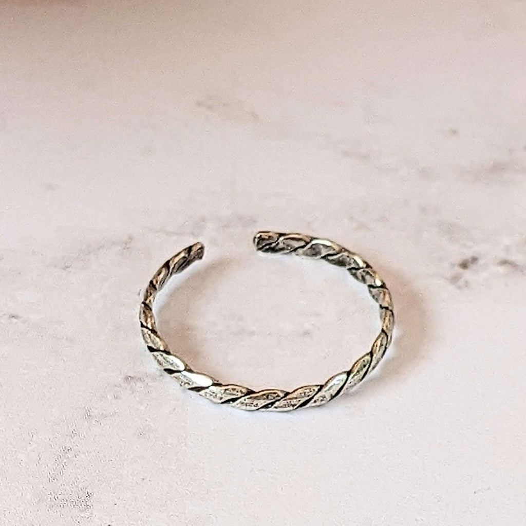 Twisted Toe Ring