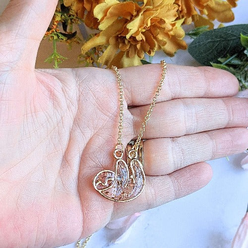 Adorable Dried Flower Tree Sloth - Yellow or Rose Gold