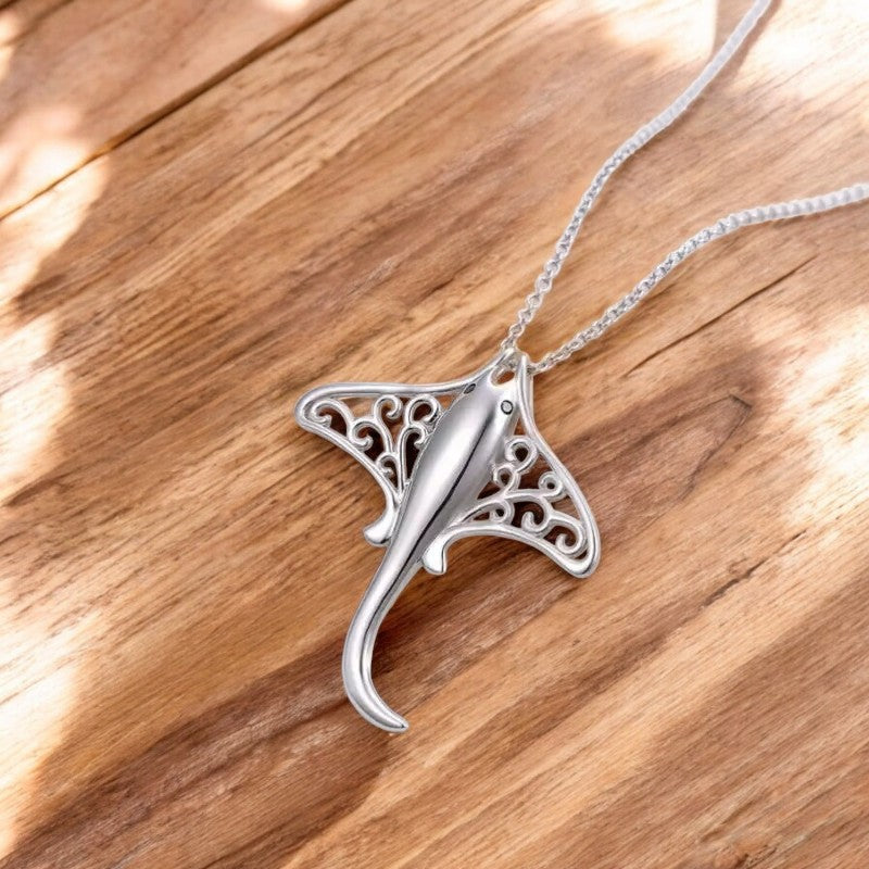 Stingray Pendant charm necklace, 18 inch