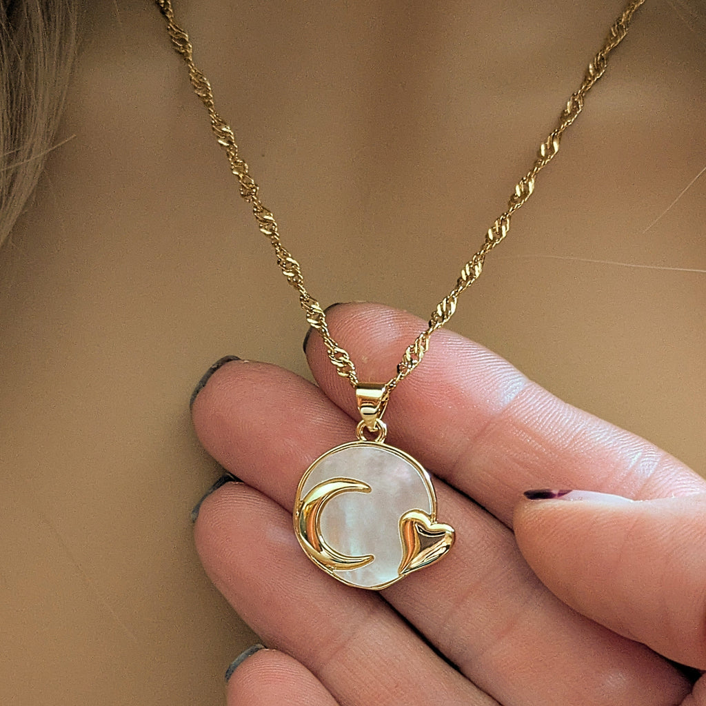 Pearl Shell Moon Heart necklace, Gold- 20 inch