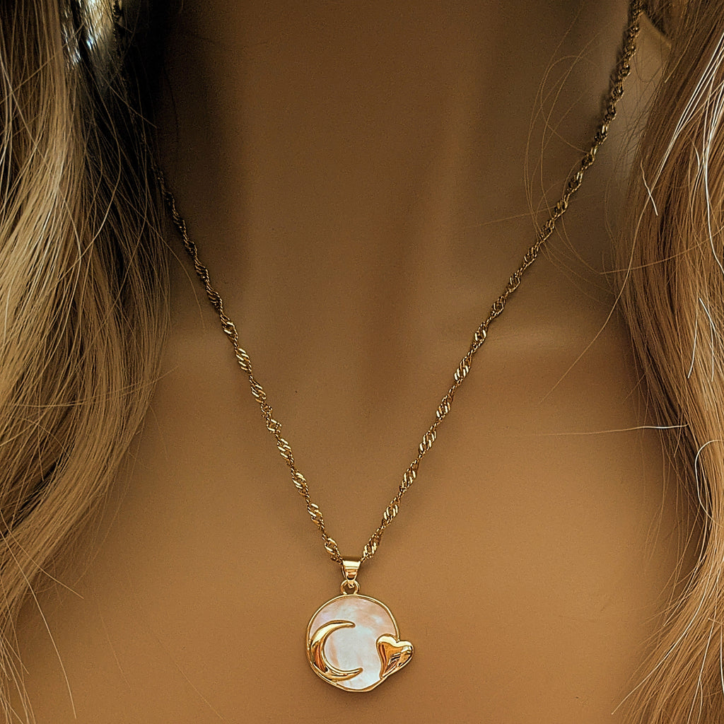 Pearl Shell Moon Heart necklace, Gold- 20 inch