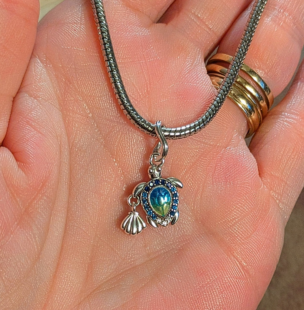 Sea Turtle European beaded bracelet, Silver