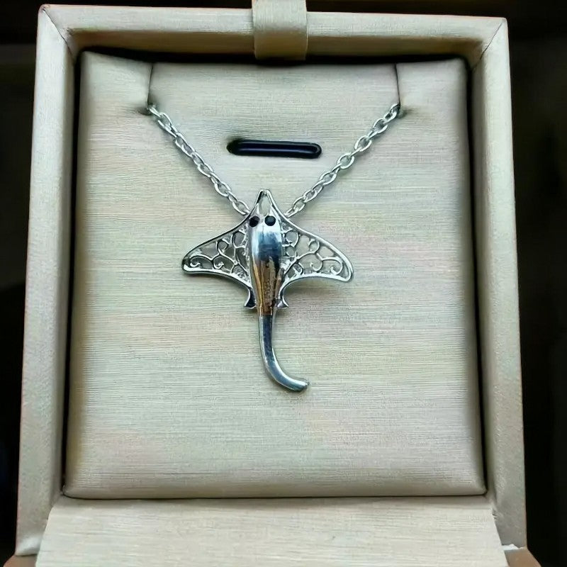 Stingray Pendant charm necklace, 18 inch