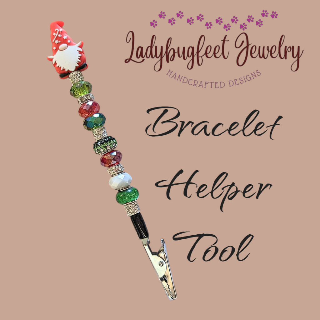 Christmas Gnome Bracelet Helper