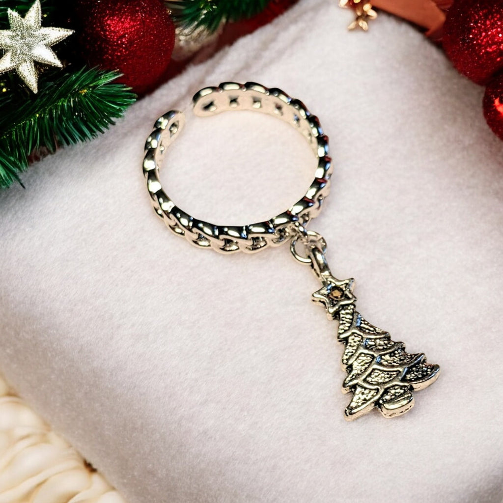 Christmas Chainlink Charm Ring Christmas Tree