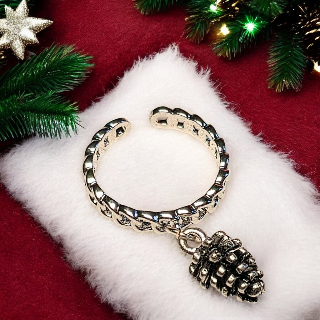 Christmas Chainlink Charm Ring Pine Cone