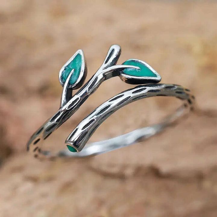 Climbing Vine Wrap Ring