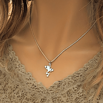 Frog Pendant charm necklace, 22 inch