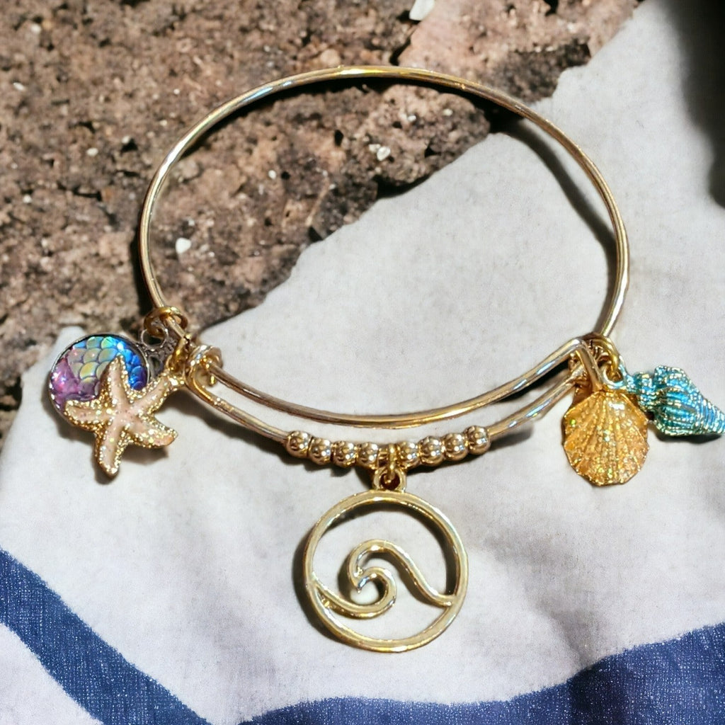 Gold Ocean Wave Seashell Beaded Bangle bracelet