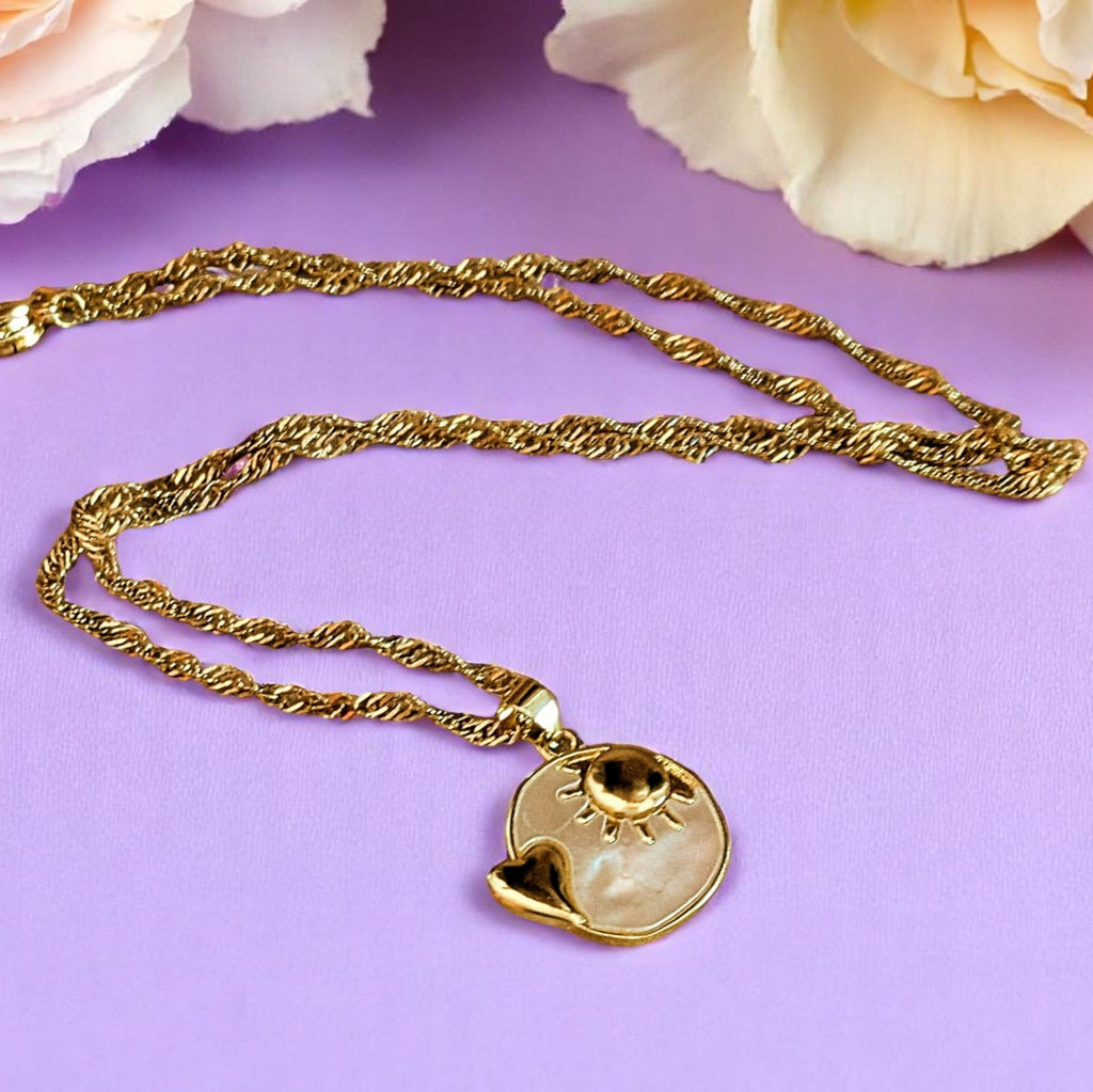Pearl Shell Heart Sun necklace, Gold- 20 inch