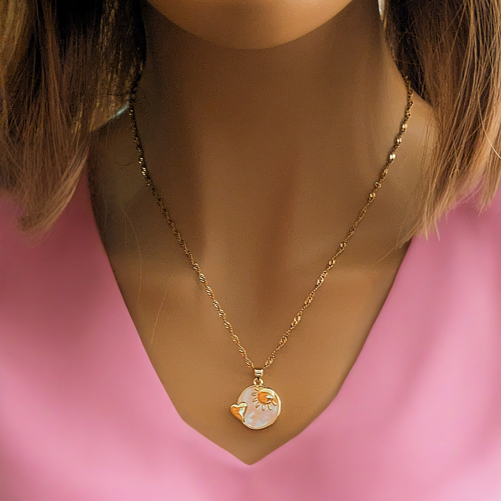 Pearl Shell Heart Sun necklace, Gold- 20 inch