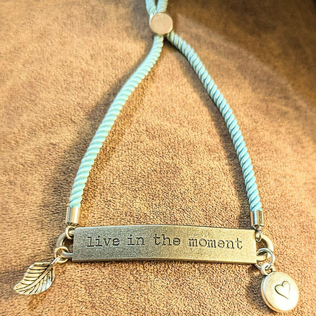 Live in the Moment, Inspirational Quote Twisted rope bolo Bracelet