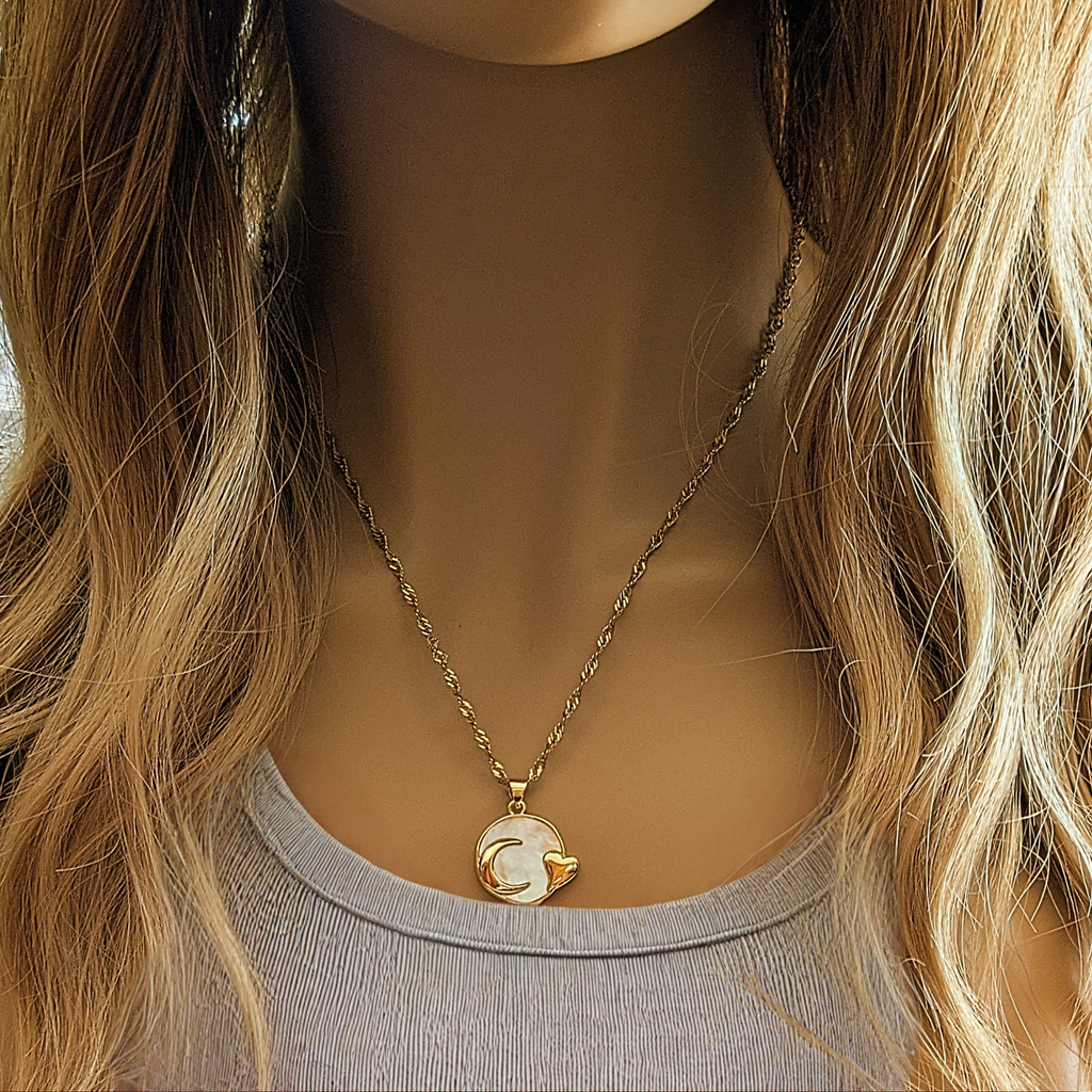 Pearl Shell Moon Heart necklace, Gold- 20 inch