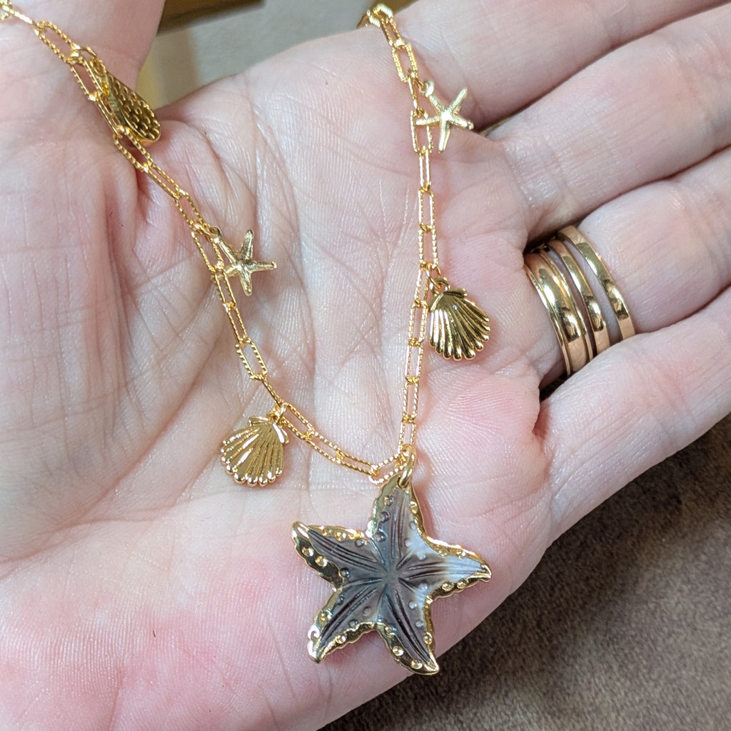 Beach Vibes Multi Charm Link Necklace, Gold- 20 inch