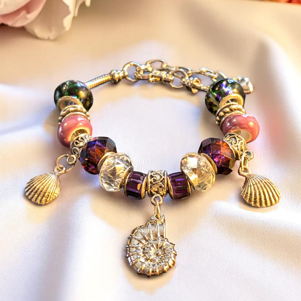 Seashell European beaded bracelet