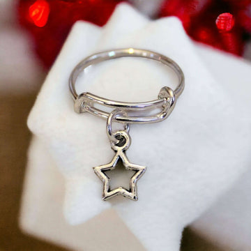 Star Expandable Charm Ring
