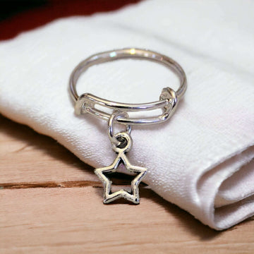 Star Expandable Charm Ring