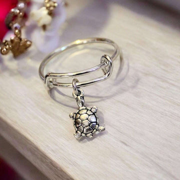 Tiny Sea Turtle Expandable Charm Ring