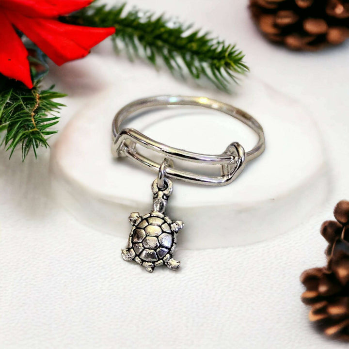Tiny Sea Turtle Expandable Charm Ring