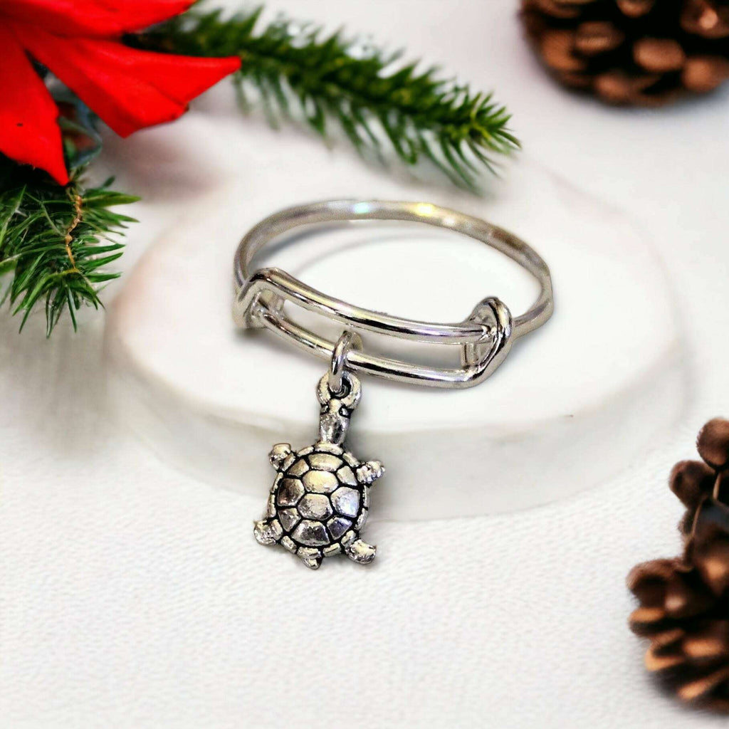 Tiny Sea Turtle Expandable Charm Ring