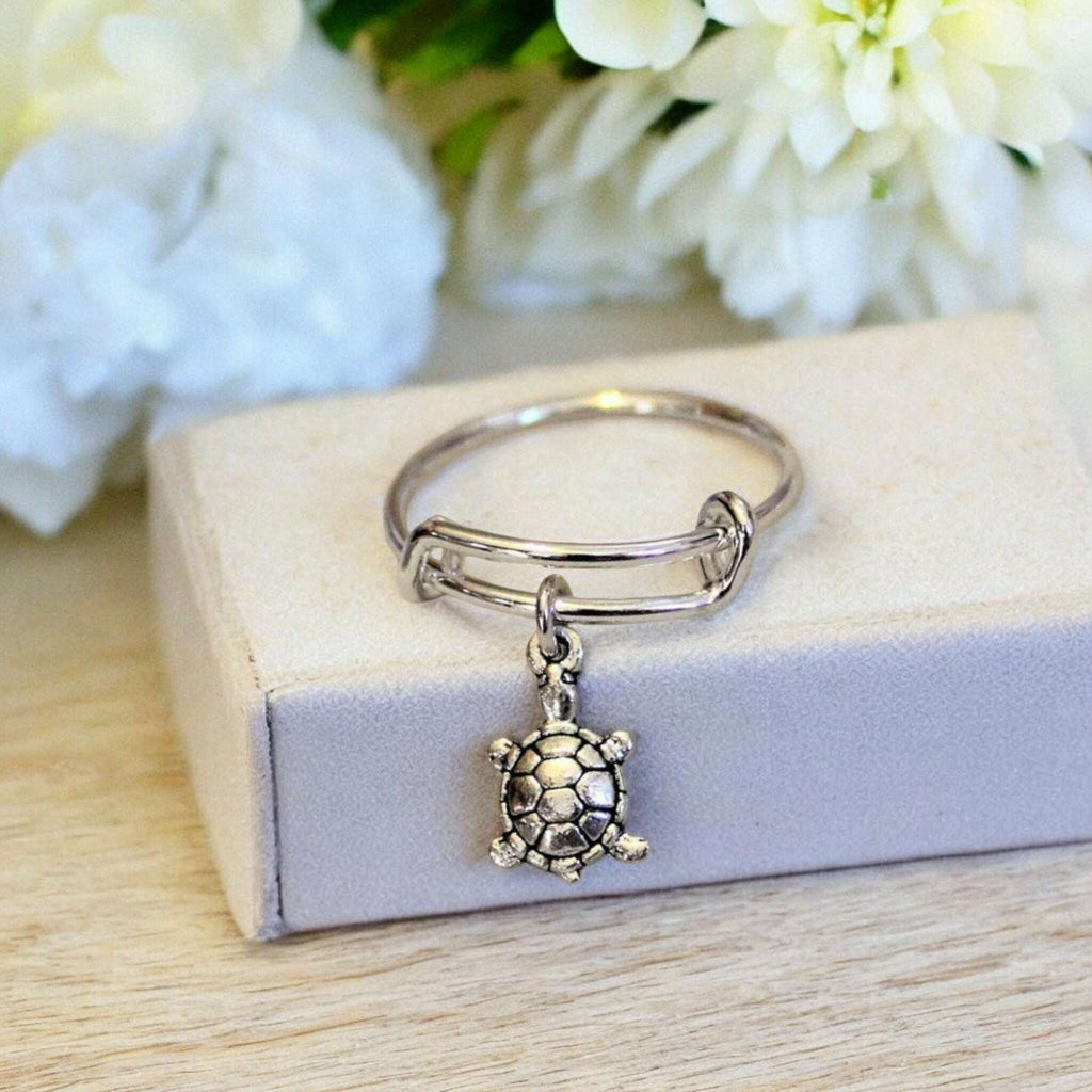 Tiny Sea Turtle Expandable Charm Ring