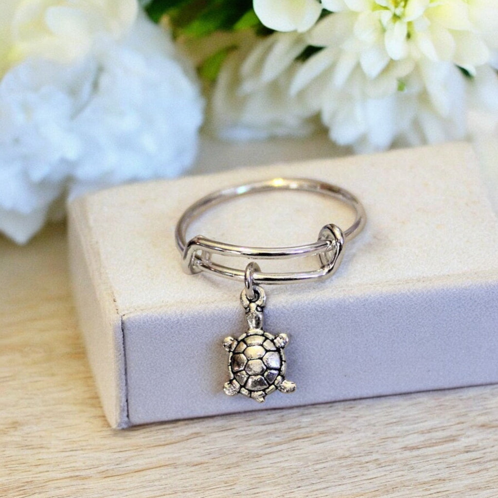 Tiny Sea Turtle Expandable Charm Ring