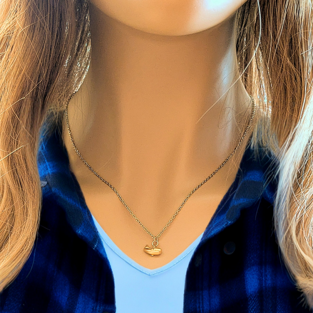 Whale necklace, Gold - 20 inch