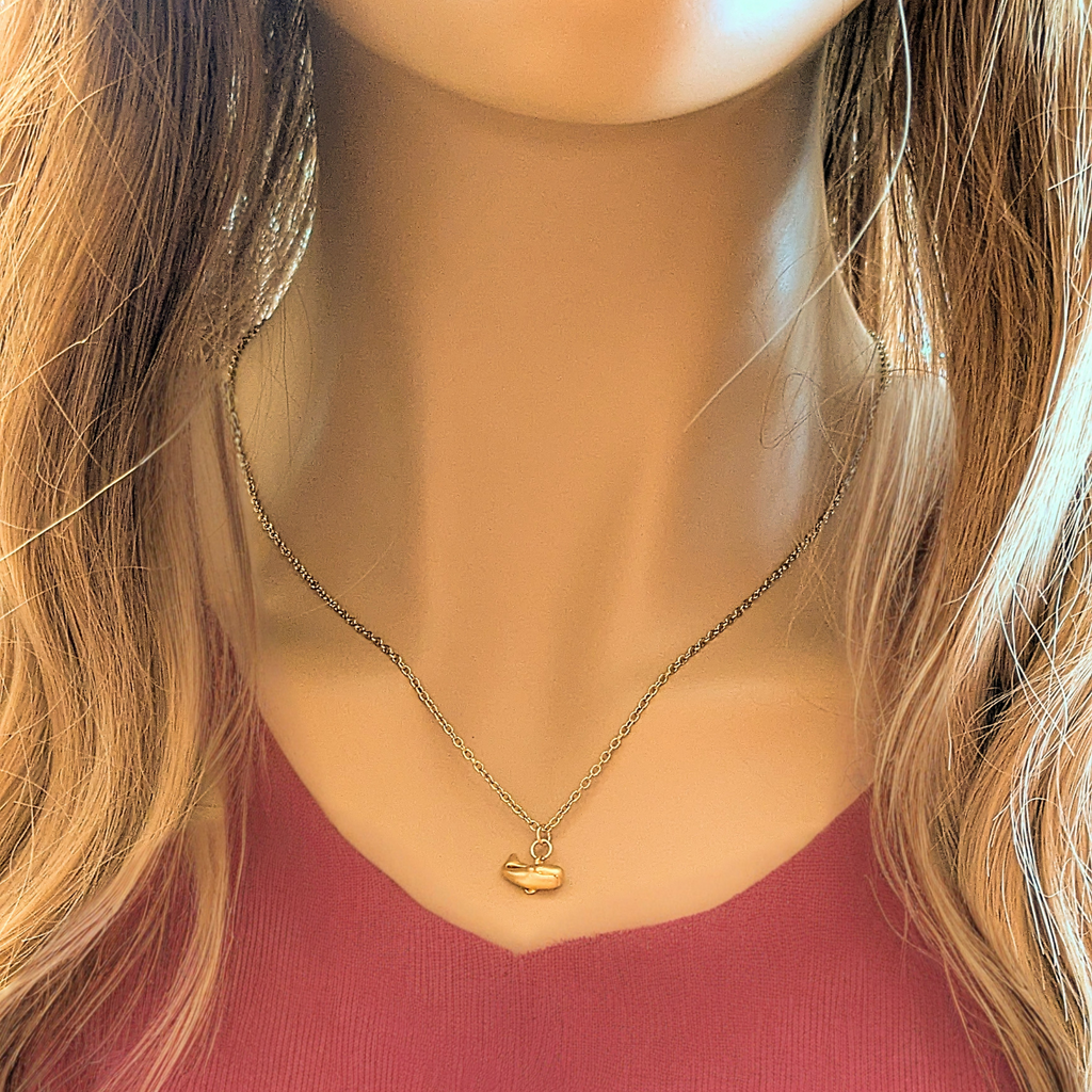 Whale necklace, Gold - 20 inch
