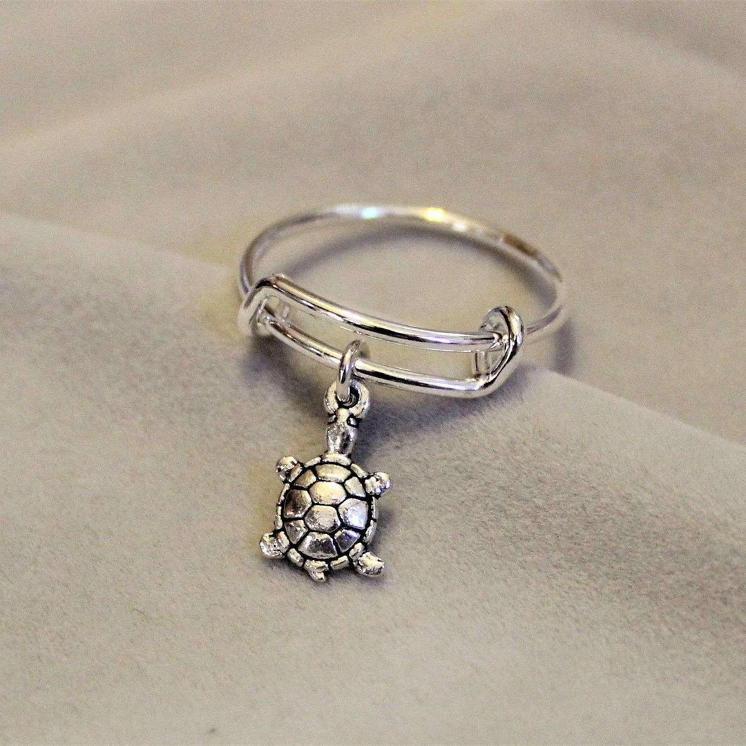 Tiny Sea Turtle Expandable Charm Ring