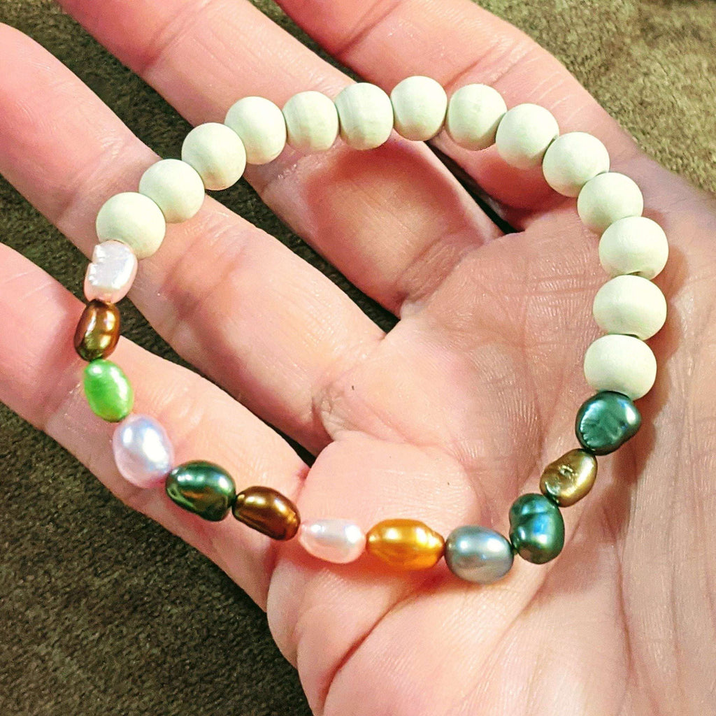Multi Color Freshwater Pearl Stretch bracelet