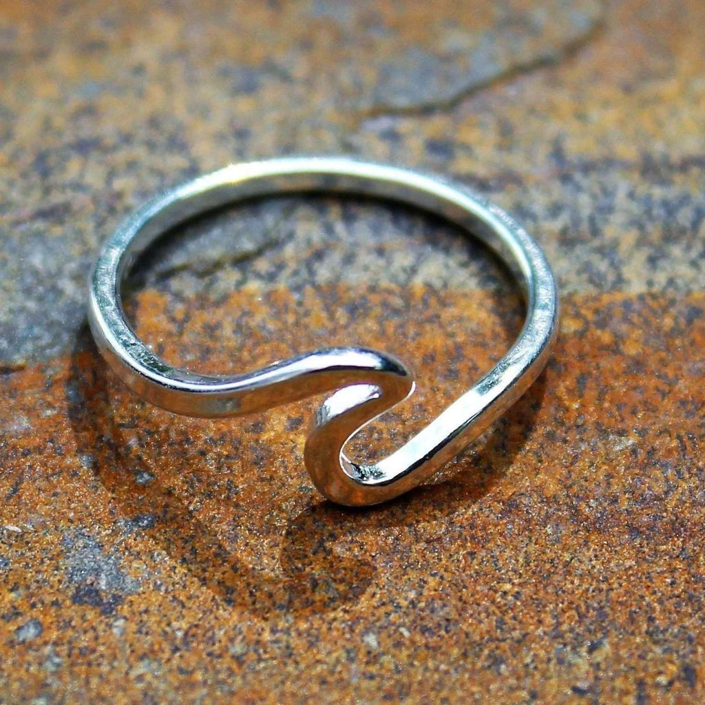 Ocean Wave Ring Gold or Silver - Size 6