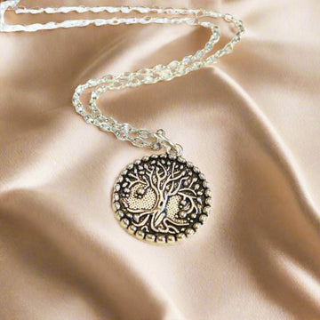 TREE OF LIFE medallion necklace, Silver - Approx 30 inch