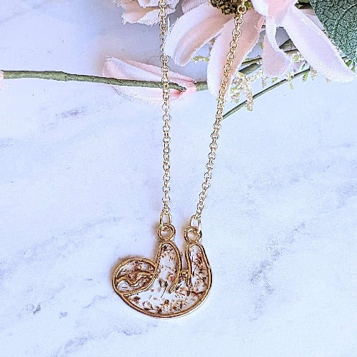 Adorable Dried Flower Tree Sloth - Yellow or Rose Gold